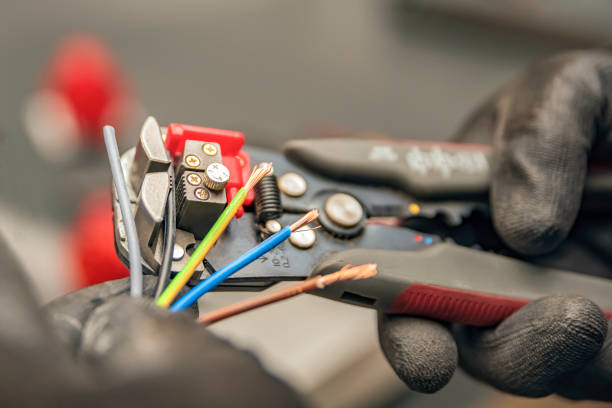Best Emergency Electrical Repair  in Harvey, LA